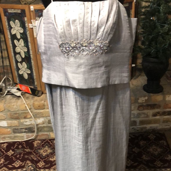 gorgeous dress. metallic grey bolero short jacket would make beautiful mother of - Picture 6 of 8